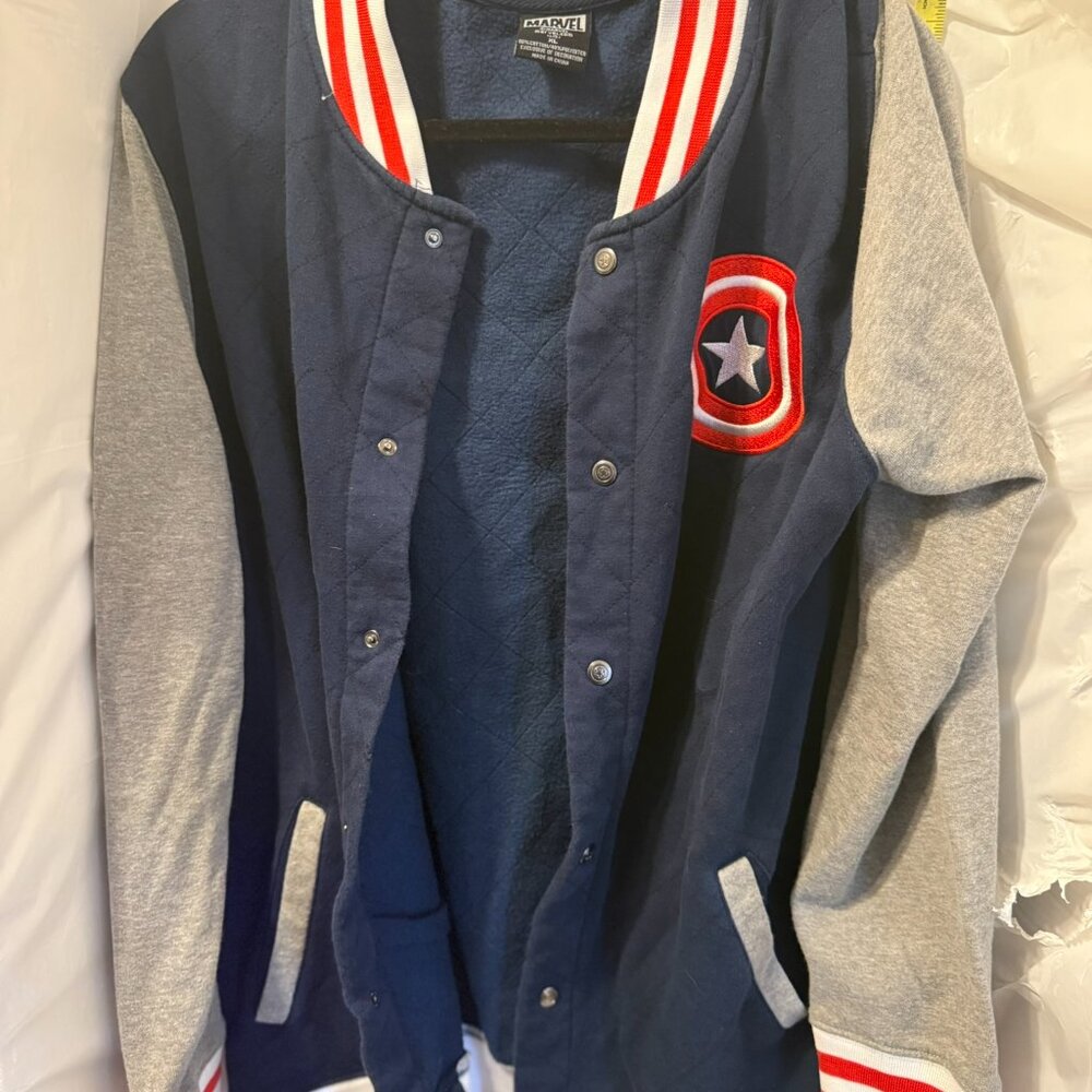 Marvel Captain America Varsity Jacket Mens XL Avengers Snap Button - Picture 3 of 3